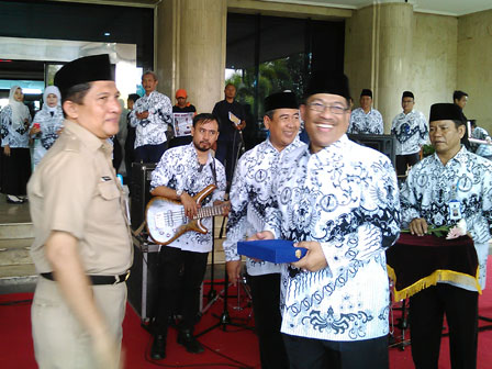 Pencarian PGRI Pringsewu - Persatuan Guru Republik Indonesia Cabang Pringsewu